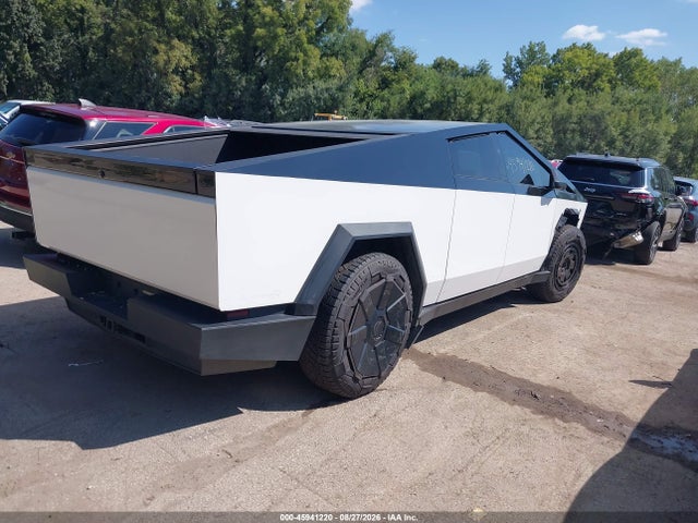 45941220 :رقم المزاد ، 7G2CEHED1RA035678 vin ، 2024 Tesla Cybertruck All-wheel Drive مزاد بيع