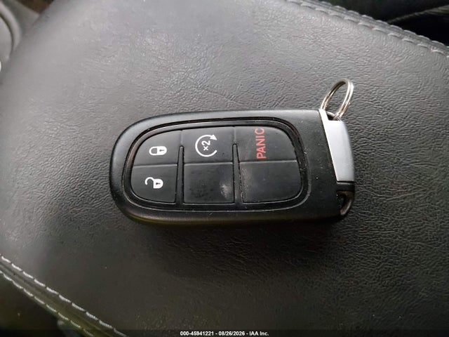 45941221 :رقم المزاد ، 1C4PJMLX6KD271278 vin ، 2019 Jeep Cherokee Latitude Plus 4x4 مزاد بيع