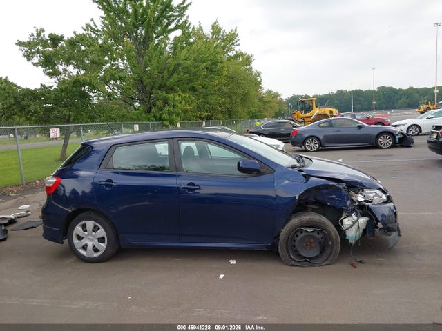 45941228 :رقم المزاد ، 2T1KU4EE5AC256666 vin ، 2010 Toyota Matrix مزاد بيع