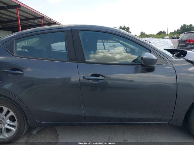 Продажа на аукционе авто 2018 Toyota Yaris Ia, vin: 3MYDLBYV6JY321540, номер лота: 45941302