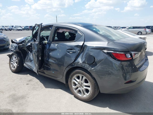 Продажа на аукционе авто 2018 Toyota Yaris Ia, vin: 3MYDLBYV6JY321540, номер лота: 45941302