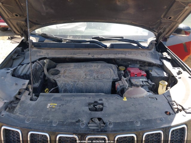 45941304 :رقم المزاد ، 3C4NJCCB6LT211132 vin ، 2020 Jeep Compass Limited Fwd مزاد بيع
