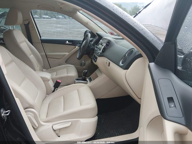 45941317 :رقم المزاد ، WVGAV7AX3CW568640 vin ، 2012 Volkswagen Tiguan Le مزاد بيع