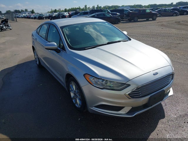 2017 Ford Fusion Hybrid S მანქანა იყიდება აუქციონზე, vin: 3FA6P0UU9HR360789, აუქციონის ნომერი: 45941324