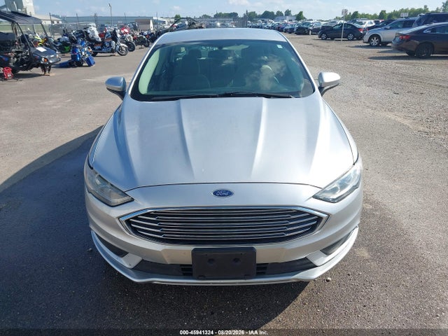 2017 Ford Fusion Hybrid S მანქანა იყიდება აუქციონზე, vin: 3FA6P0UU9HR360789, აუქციონის ნომერი: 45941324