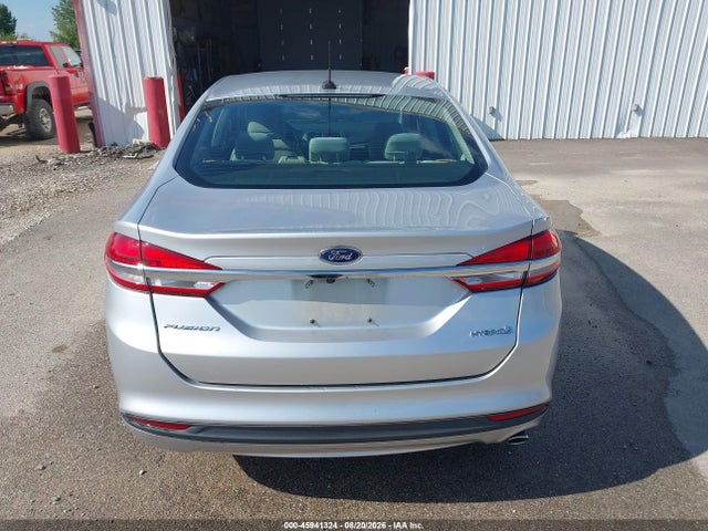 2017 Ford Fusion Hybrid S მანქანა იყიდება აუქციონზე, vin: 3FA6P0UU9HR360789, აუქციონის ნომერი: 45941324