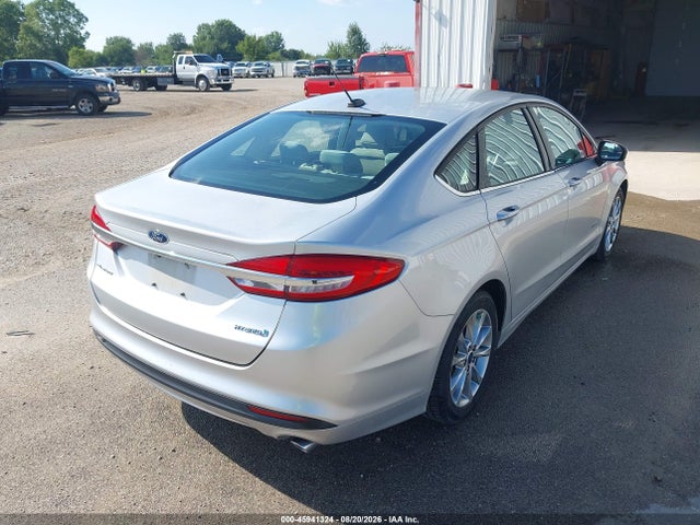 2017 Ford Fusion Hybrid S მანქანა იყიდება აუქციონზე, vin: 3FA6P0UU9HR360789, აუქციონის ნომერი: 45941324