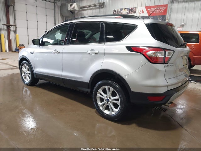 45941348 :رقم المزاد ، 1FMCU9GD7JUD08612 vin ، 2018 Ford Escape Se مزاد بيع