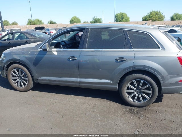 Audi Q7 3.0t Premium 2017 WA1VAAF72HD001534 Image 14