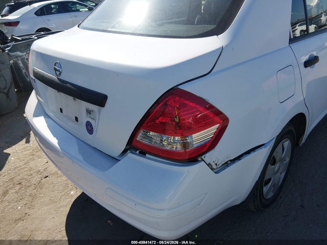 45941472 :رقم المزاد ، 3N1CC1AP6BL421476 vin ، 2011 Nissan Versa 1.6 مزاد بيع