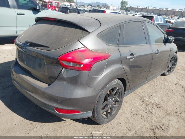 Ford FOCUS SE 2015 1FADP3K26FL324418 Image 4