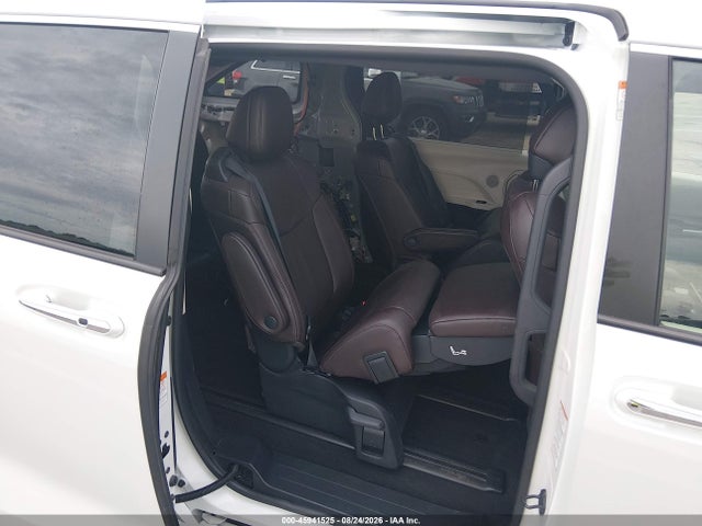 2022 Toyota Sienna Platinum მანქანა იყიდება აუქციონზე, vin: 5TDESKFC5NS056209, აუქციონის ნომერი: 45941525