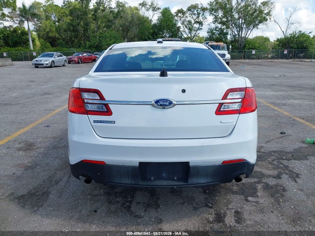 2013 Ford Police Interceptor მანქანა იყიდება აუქციონზე, vin: 1FAHP2L85DG132041, აუქციონის ნომერი: 45941543