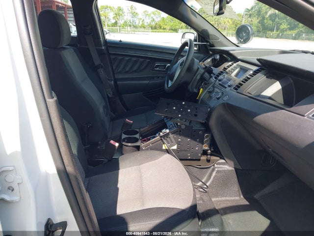 2013 Ford Police Interceptor მანქანა იყიდება აუქციონზე, vin: 1FAHP2L85DG132041, აუქციონის ნომერი: 45941543
