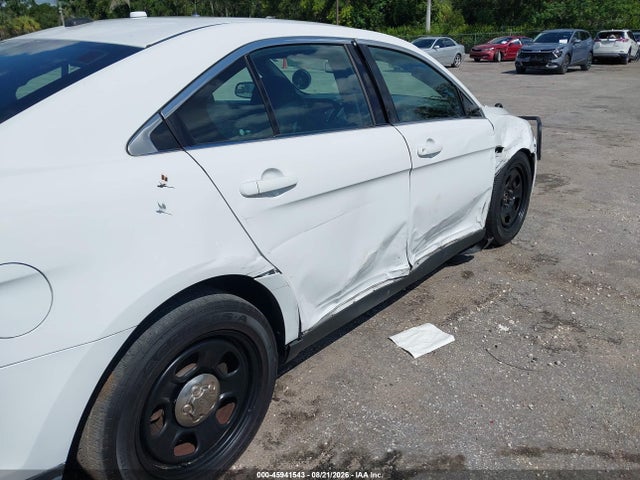 2013 Ford Police Interceptor მანქანა იყიდება აუქციონზე, vin: 1FAHP2L85DG132041, აუქციონის ნომერი: 45941543