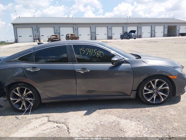 45941580 :رقم المزاد ، JHMFC1F94KX005773 vin ، 2019 Honda Civic Touring مزاد بيع