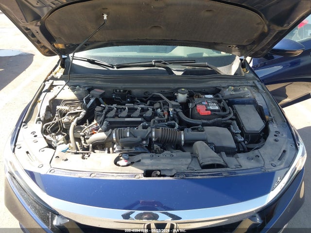 Honda Accord Touring 2018 1HGCV1F94JA016418 Image 10