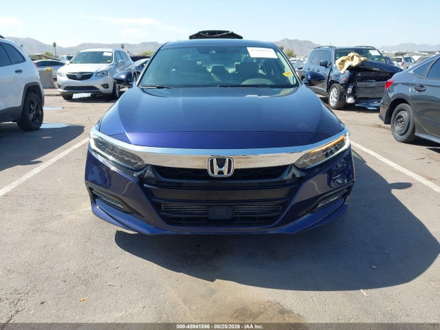 Honda Accord Touring 2018 1HGCV1F94JA016418 Image 12