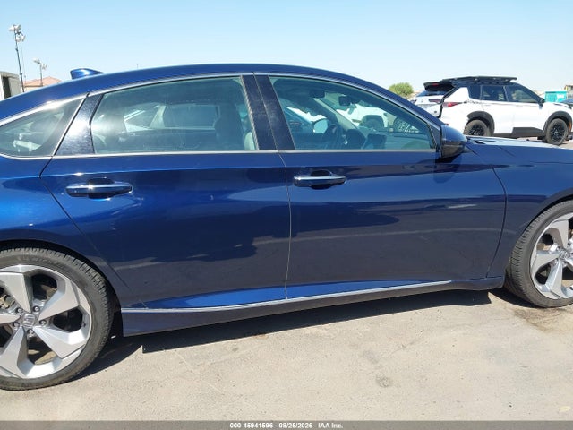 Honda Accord Touring 2018 1HGCV1F94JA016418 Image 13