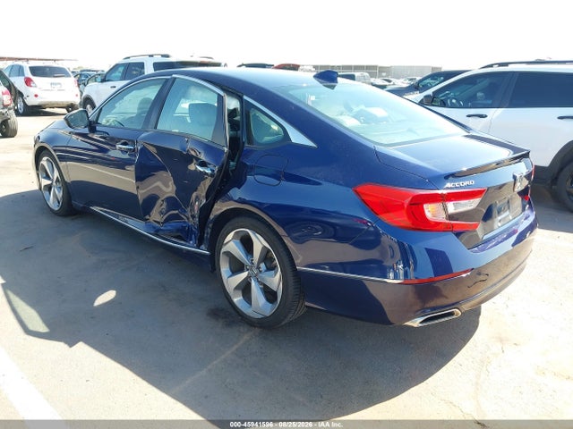 Honda Accord Touring 2018 1HGCV1F94JA016418 Image 3