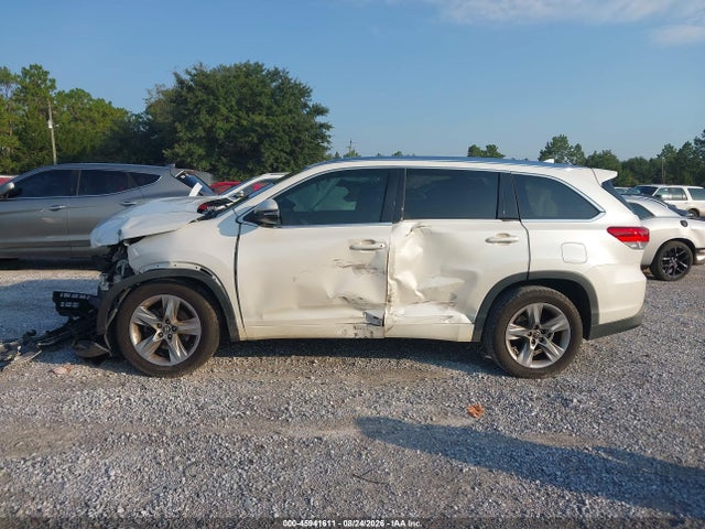 Продажа на аукционе авто 2017 Toyota Highlander Limited, vin: 5TDYZRFH1HS211789, номер лота: 45941611