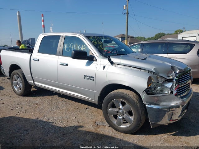 45941618 :رقم المزاد ، 1C6RR7LG7FS672057 vin ، 2015 Ram 1500 Big Horn مزاد بيع