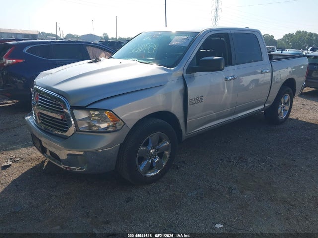 45941618 :رقم المزاد ، 1C6RR7LG7FS672057 vin ، 2015 Ram 1500 Big Horn مزاد بيع