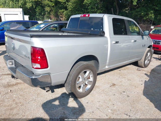 45941618 :رقم المزاد ، 1C6RR7LG7FS672057 vin ، 2015 Ram 1500 Big Horn مزاد بيع