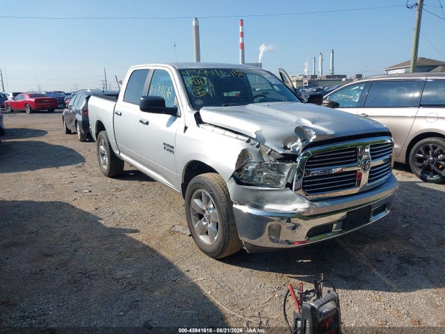 45941618 :رقم المزاد ، 1C6RR7LG7FS672057 vin ، 2015 Ram 1500 Big Horn مزاد بيع