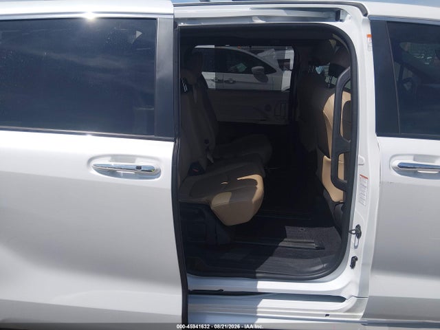 Aukcja sprzedaży 2022 Toyota Sienna Xle, vin: 5TDYRKECXNS118326, numer aukcji: 45941632