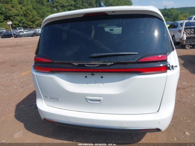 45941636 :رقم المزاد ، 2C4RC1BG2VR575826 vin ، 2027 Chrysler Pacifica مزاد بيع