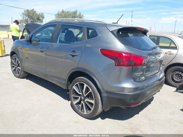 JN1BJ1CR6KW629805 Nissan Rogue Sport Sl