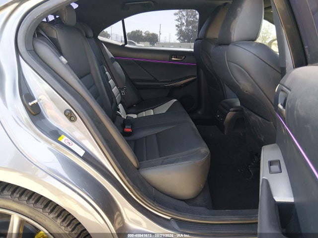 Lexus IS 300 2018 JTHBA1D26J5072587 Image 8