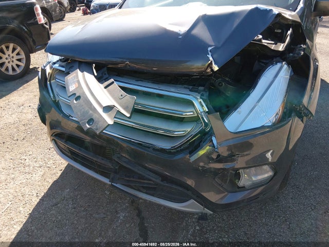 Продажа на аукционе авто 2018 Ford Escape Titanium, vin: 1FMCU0J95JUB82556, номер лота: 45941692