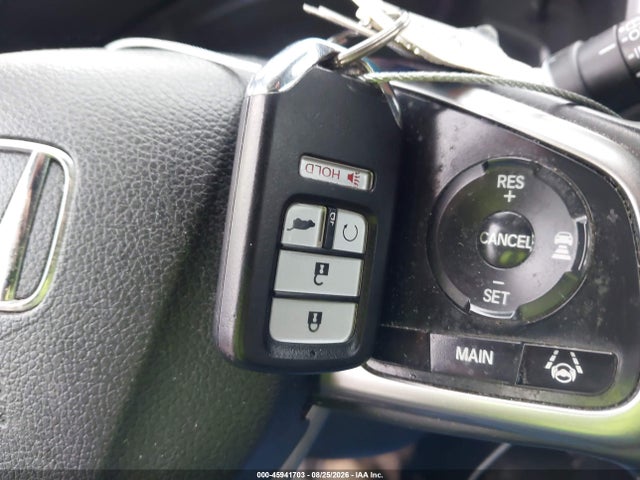 45941703 :رقم المزاد ، 5J6RW2H96HL035781 vin ، 2017 Honda Cr-v Touring مزاد بيع