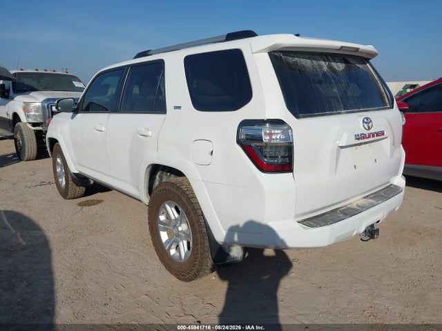 Toyota 4RUNNER SR5 2019 JTEZU5JR9K5205677 Image 3