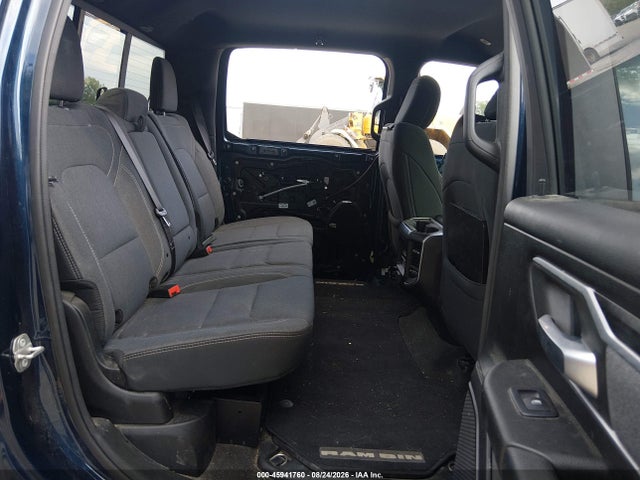 45941760 :رقم المزاد ، 1C6SRFFT7NN302969 vin ، 2022 Ram 1500 Big Horn  4x4 5'7 Box مزاد بيع