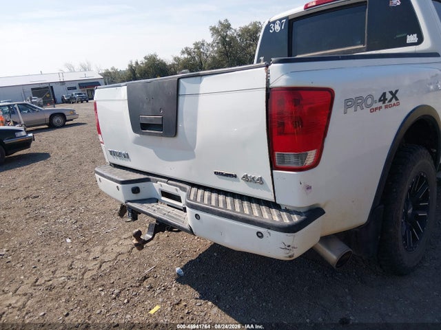 45941764 :رقم المزاد ، 1N6BA07CX8N321755 vin ، 2008 Nissan Titan Pro-4x مزاد بيع