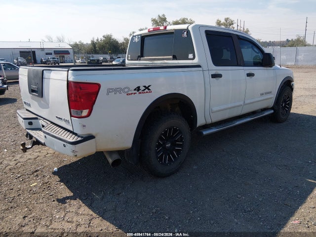 45941764 :رقم المزاد ، 1N6BA07CX8N321755 vin ، 2008 Nissan Titan Pro-4x مزاد بيع