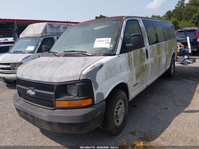 45941775 :رقم المزاد ، 1GAHG39U851263675 vin ، 2005 Chevrolet Express Passenger مزاد بيع