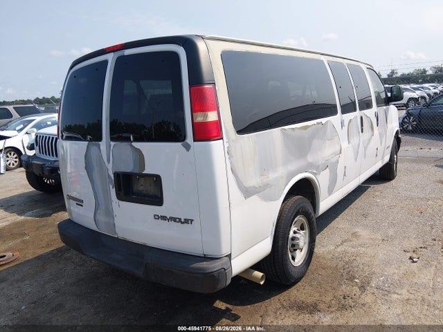 45941775 :رقم المزاد ، 1GAHG39U851263675 vin ، 2005 Chevrolet Express Passenger مزاد بيع
