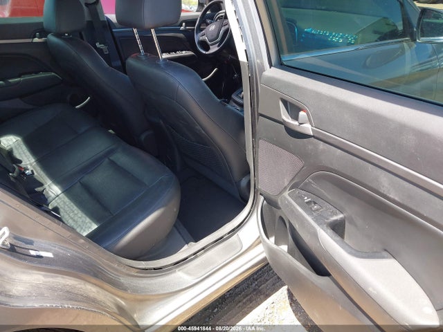 KMHD84LF5HU105263 Hyundai Elantra Limited