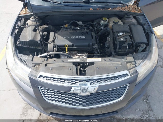 1G1PA5SHXE7250767 Chevrolet Cruze Ls Auto