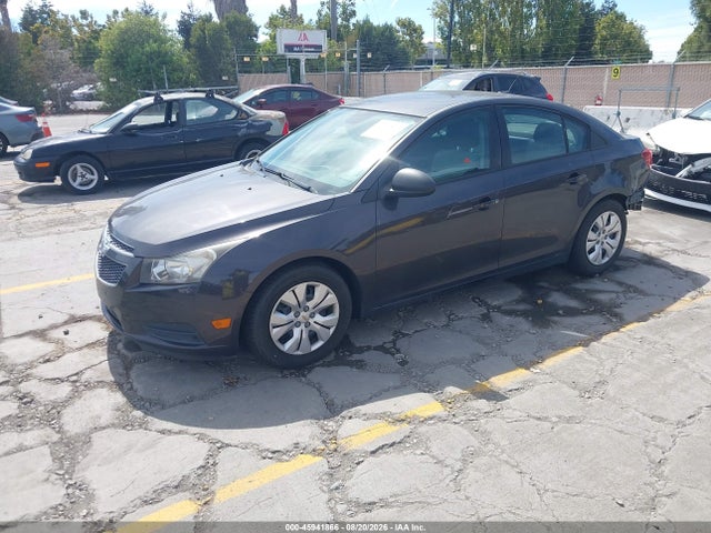 1G1PA5SHXE7250767 Chevrolet Cruze Ls Auto