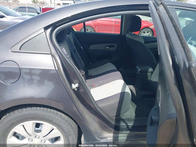 1G1PA5SHXE7250767 Chevrolet Cruze Ls Auto