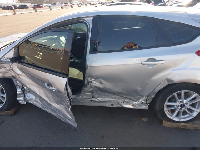 45941927 :رقم المزاد ، 1FADP3K29JL303037 vin ، 2018 Ford Focus Se مزاد بيع