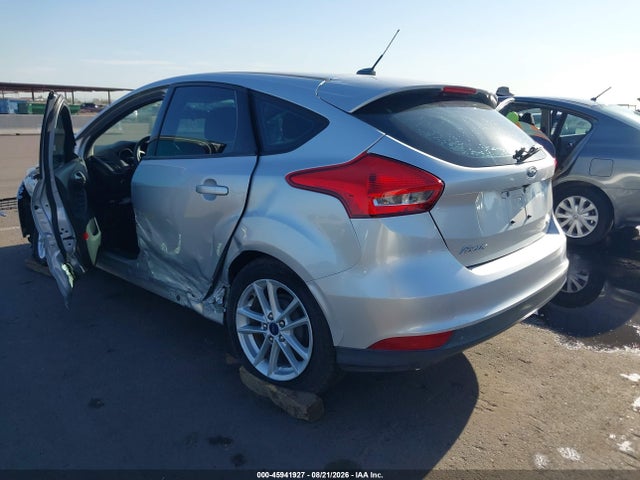 45941927 :رقم المزاد ، 1FADP3K29JL303037 vin ، 2018 Ford Focus Se مزاد بيع