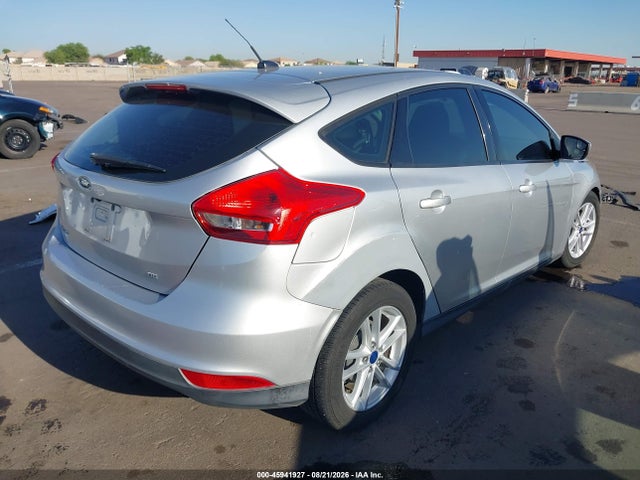45941927 :رقم المزاد ، 1FADP3K29JL303037 vin ، 2018 Ford Focus Se مزاد بيع