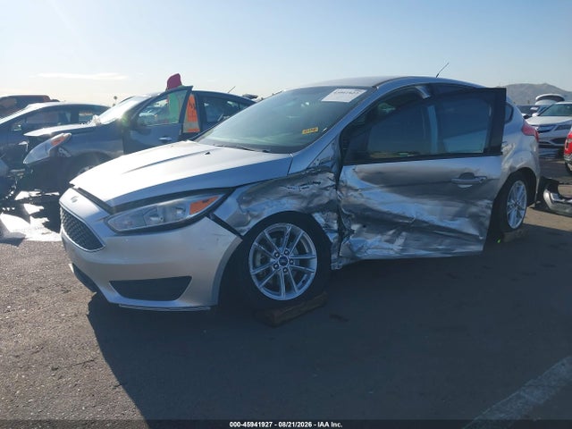 45941927 :رقم المزاد ، 1FADP3K29JL303037 vin ، 2018 Ford Focus Se مزاد بيع