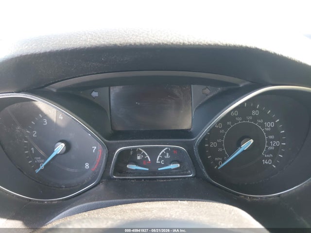 45941927 :رقم المزاد ، 1FADP3K29JL303037 vin ، 2018 Ford Focus Se مزاد بيع